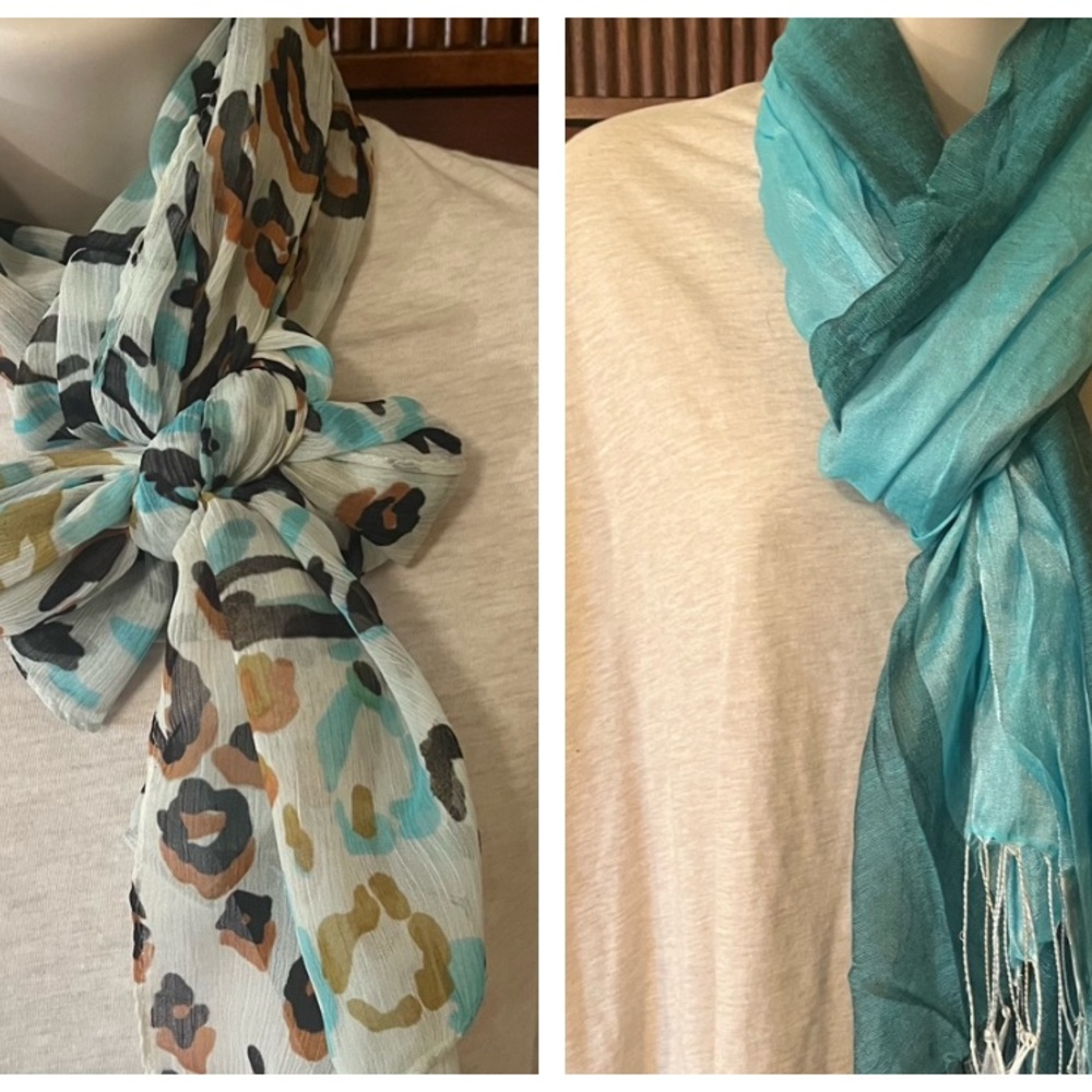*FREE‎ w bundle! Set of Two: Echo Design Leopard Print and CJ Banks Teal Scarf